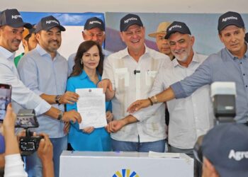 Anúncio do empenho de R$ 5 milhões para o Convênio de Mecanização para a Agricultura Familiar, que vai beneficiar 15 mil produtores em 90 municípios do Tocantins